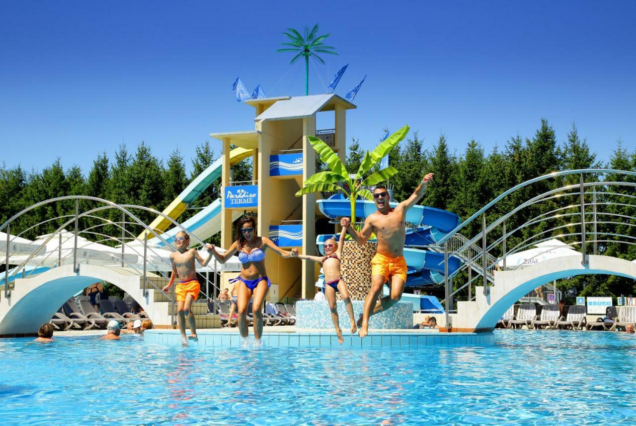 Honey Paradise Glamping Resort Dobova Buitenkant foto