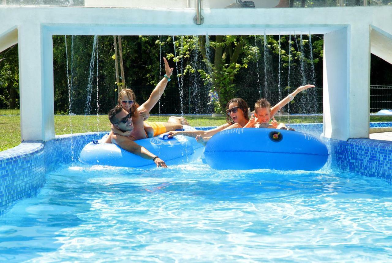Honey Paradise Glamping Resort Dobova Buitenkant foto